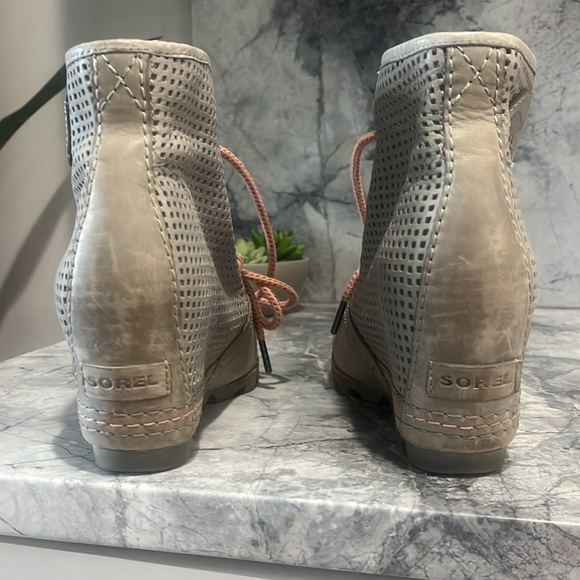 Sorel 1964 Premium Wedge || Rare Perforated Lace Wedge - Picture 13 of 15